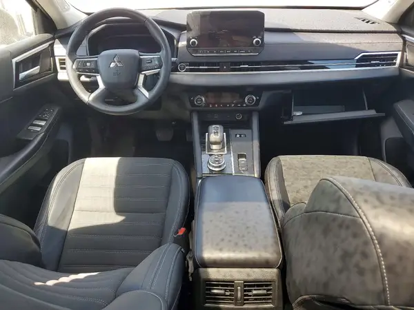 JA4T5VA91SZ028049 2025 MITSUBISHI OUTLANDER - Image 8