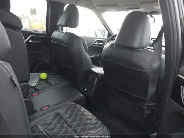 JA4T5VA92PZ046860 2023 MITSUBISHI OUTLANDER - Image 8
