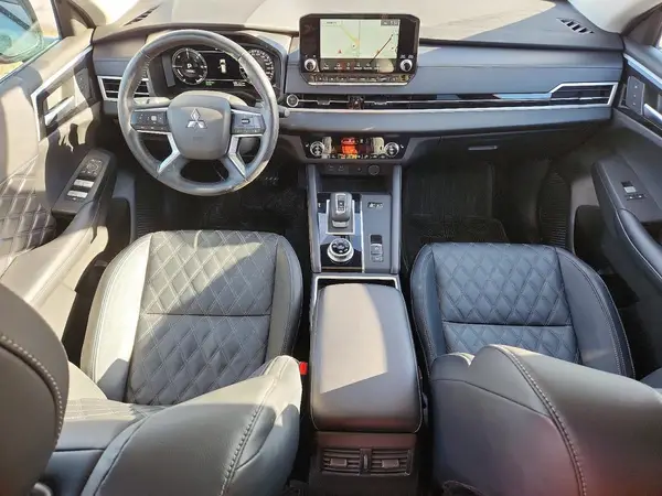 JA4T5VA92RZ602362 2024 MITSUBISHI OUTLANDER - Image 8