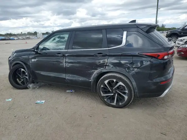 JA4T5VA93RZ013210 2024 MITSUBISHI OUTLANDER - Image 2