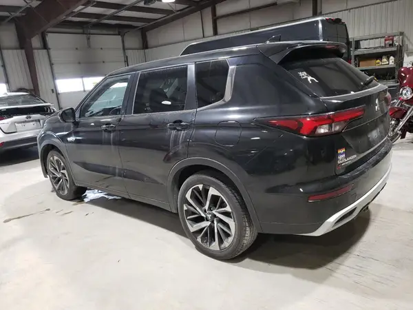 JA4T5VA93RZ063332 2024 MITSUBISHI OUTLANDER - Image 2