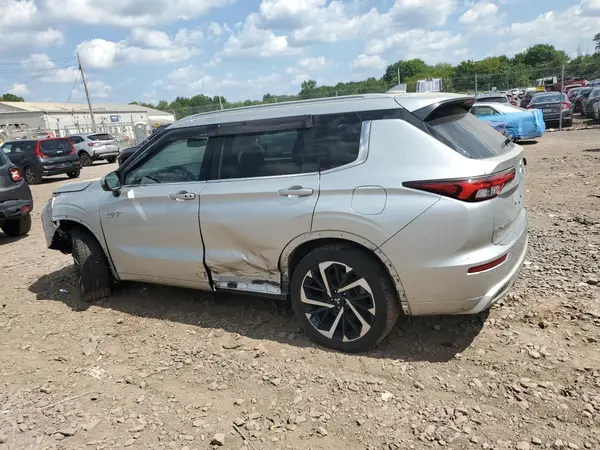 JA4T5VA94PZ031437 2023 MITSUBISHI OUTLANDER - Image 2