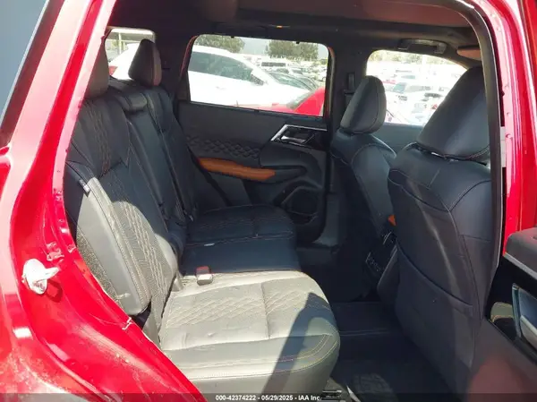 JA4T5VA94PZ062610 2023 MITSUBISHI OUTLANDER - Image 8