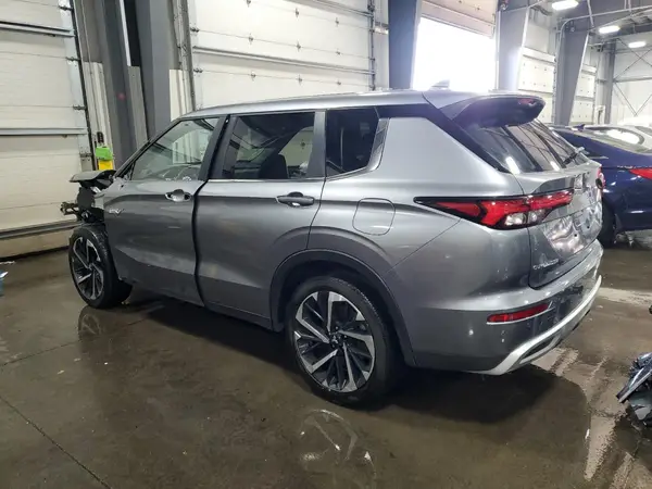 JA4T5VA94RZ017959 2024 MITSUBISHI OUTLANDER - Image 2