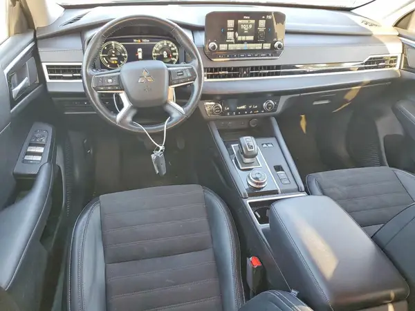JA4T5VA94RZ059614 2024 MITSUBISHI OUTLANDER - Image 8