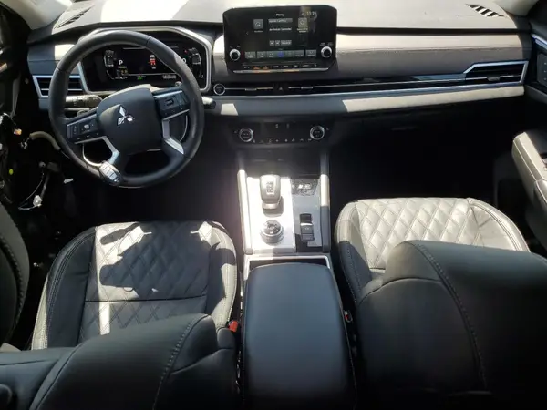 JA4T5VA95PZ025355 2023 MITSUBISHI OUTLANDER - Image 8