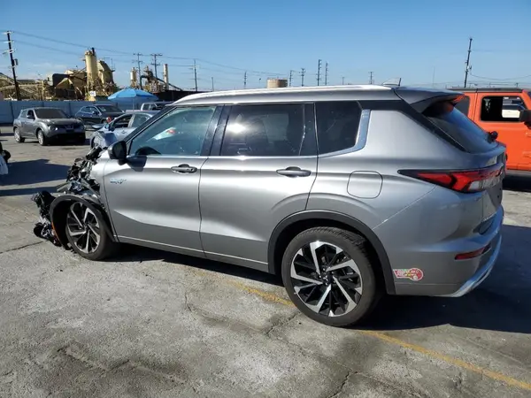 JA4T5VA96PZ053214 2023 MITSUBISHI OUTLANDER - Image 2