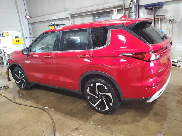 JA4T5VA98RZ050396 2024 MITSUBISHI OUTLANDER - Image 2