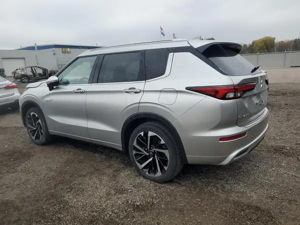 JA4T5VA99PZ619088 2023 MITSUBISHI OUTLANDER - Image 2