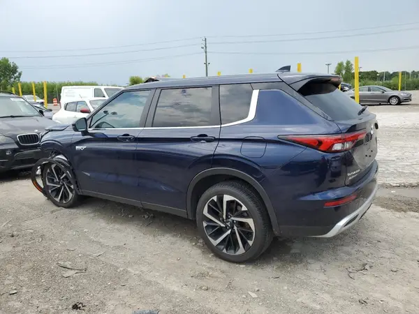 JA4T5VA9XSZ002209 2025 MITSUBISHI OUTLANDER - Image 2