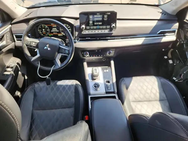 JA4T5WA90RZ064315 2024 MITSUBISHI OUTLANDER - Image 8