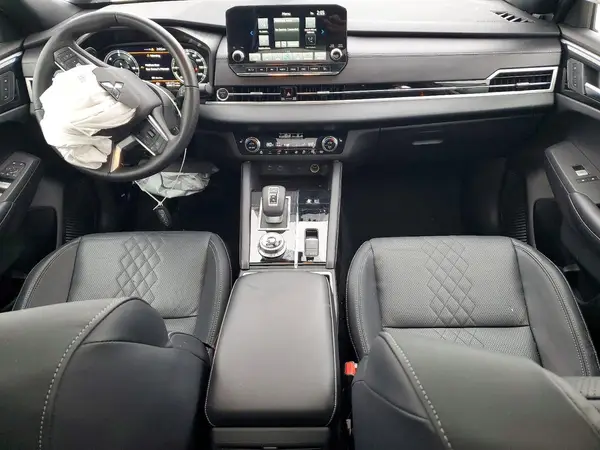 JA4T5WA90SZ008915 2025 MITSUBISHI OUTLANDER - Image 8