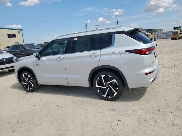 JA4T5WA90SZ012706 2025 MITSUBISHI OUTLANDER - Image 2