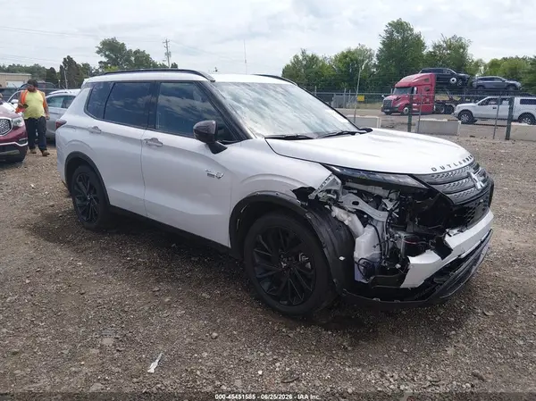 JA4T5WA90SZ040795 2025 MITSUBISHI OUTLANDER - Image 1