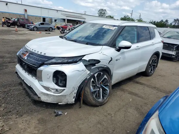 JA4T5WA91RZ013342 2024 MITSUBISHI OUTLANDER - Image 1