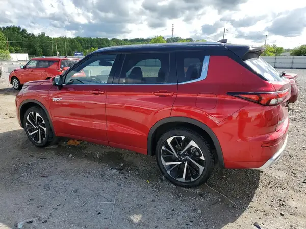 JA4T5WA92RZ028447 2024 MITSUBISHI OUTLANDER - Image 2