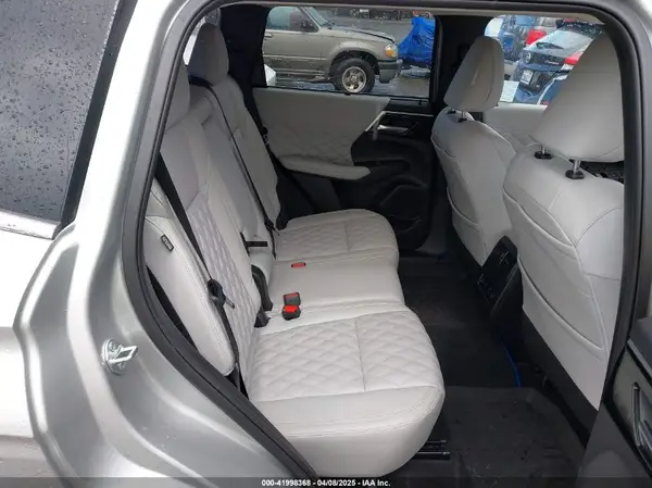 JA4T5WA93RZ051543 2024 MITSUBISHI OUTLANDER - Image 8