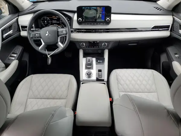 JA4T5WA95RZ044707 2024 MITSUBISHI OUTLANDER - Image 8