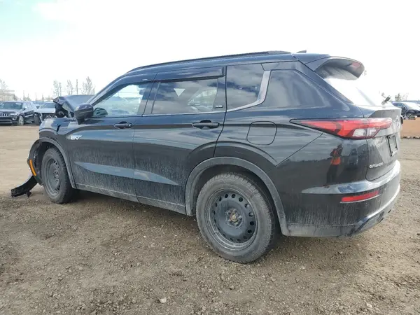 JA4T5WA96RZ623768 2024 MITSUBISHI OUTLANDER - Image 2