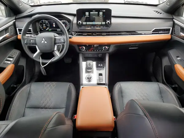 JA4T5WA97RZ614951 2024 MITSUBISHI OUTLANDER - Image 8
