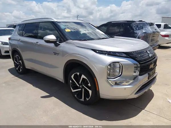 JA4T5WA97SZ008443 2025 MITSUBISHI OUTLANDER - Image 1