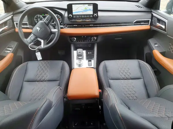 JA4T5WA99SZ042299 2025 MITSUBISHI OUTLANDER - Image 8