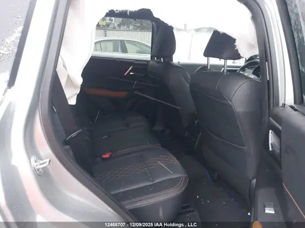 JA4T5WA99SZ609532 2025 MITSUBISHI OUTLANDER - Image 8