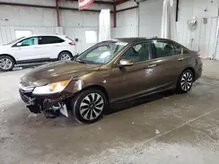JHMCR6F30HC000550 2017 HONDA ACCORD