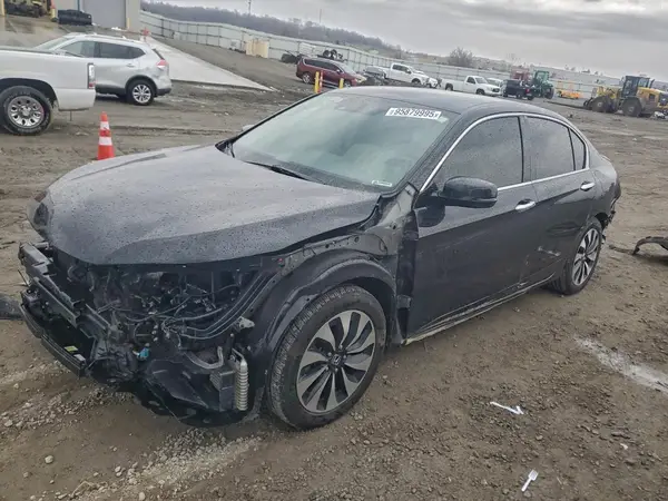JHMCR6F30HC004369 2017 HONDA ACCORD