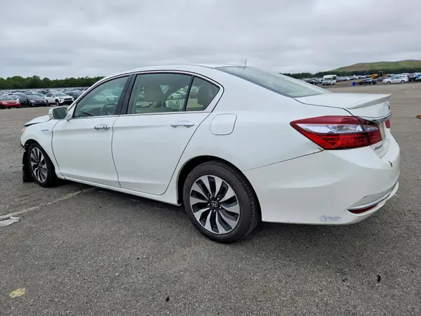JHMCR6F30HC005229 2017 HONDA ACCORD - Image 2