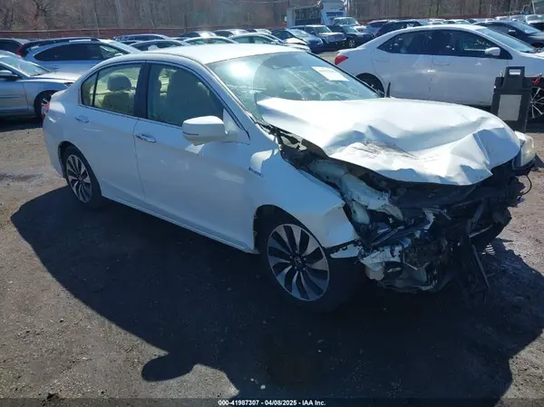 JHMCR6F30HC010334 2017 HONDA ACCORD - Image 1