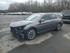 JHMCR6F30HC016098 2017 HONDA ACCORD