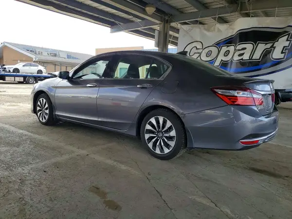 JHMCR6F30HC016103 2017 HONDA ACCORD - Image 2