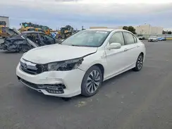 JHMCR6F30HC018126 2017 HONDA ACCORD
