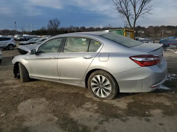 JHMCR6F30HC020930 2017 HONDA ACCORD - Image 2