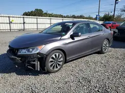 JHMCR6F30HC025724 2017 HONDA ACCORD
