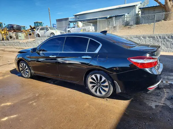 JHMCR6F31HC000119 2017 HONDA ACCORD - Image 2