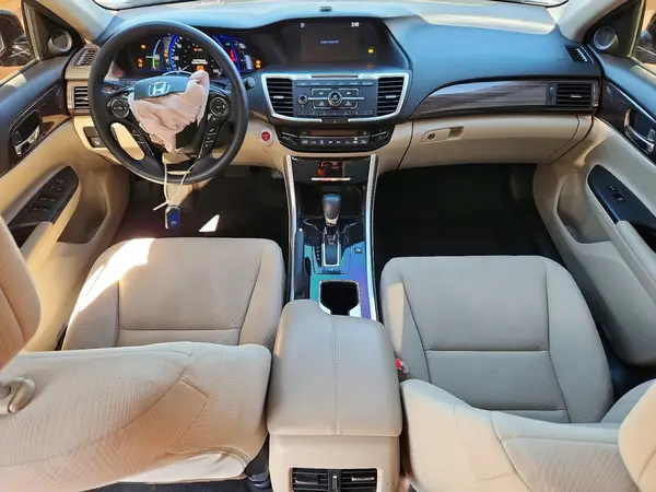 JHMCR6F31HC000119 2017 HONDA ACCORD - Image 8