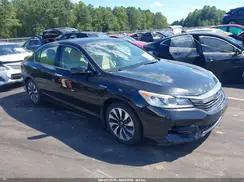 JHMCR6F31HC000380 2017 HONDA ACCORD