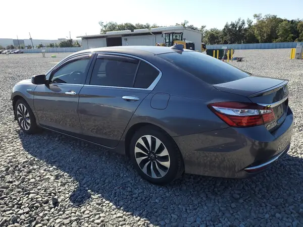 JHMCR6F31HC005160 2017 HONDA ACCORD - Image 2