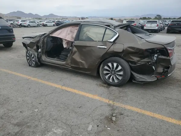 JHMCR6F31HC010536 2017 HONDA ACCORD - Image 2