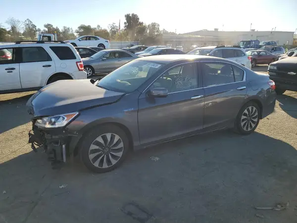 JHMCR6F31HC014828 2017 HONDA ACCORD - Image 1
