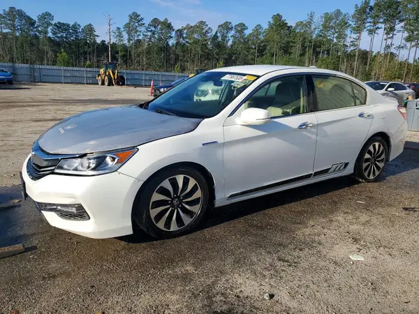 JHMCR6F31HC017311 2017 HONDA ACCORD - Image 1