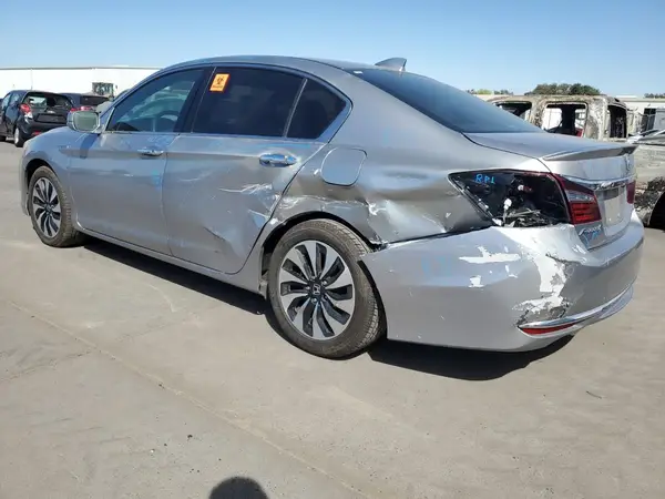 JHMCR6F31HC021083 2017 HONDA ACCORD - Image 2