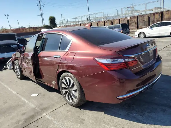 JHMCR6F32HC003823 2017 HONDA ACCORD - Image 2