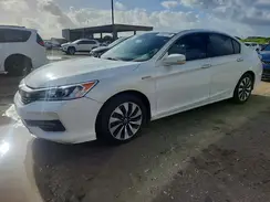 JHMCR6F32HC009623 2017 HONDA ACCORD