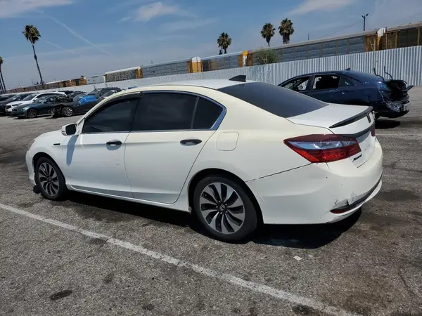 JHMCR6F32HC012750 2017 HONDA ACCORD - Image 2