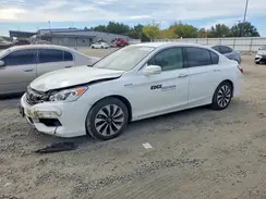 JHMCR6F32HC014014 2017 HONDA ACCORD