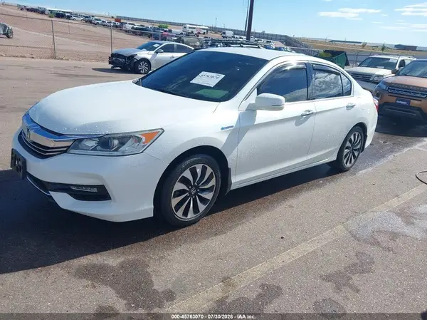JHMCR6F32HC016135 2017 HONDA ACCORD - Image 2