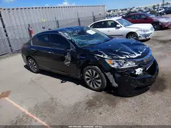 JHMCR6F32HC022324 2017 HONDA ACCORD